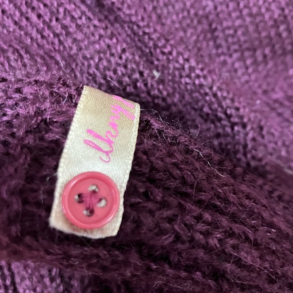 🆕 DKNY eggplant V sweater with beadwork Small - Picture 6 of 6